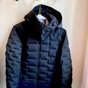Mountain Hardware puffer black size Small